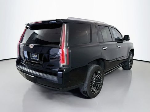 Used 2020 Cadillac Escalade Premium Luxury w/ Escalade Sport Edition AWD/4WD image 7
