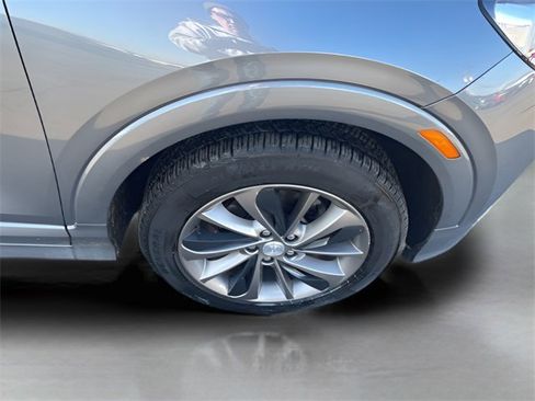 Used 2021 Buick Encore GX Select w/ Sport Touring Package image 28