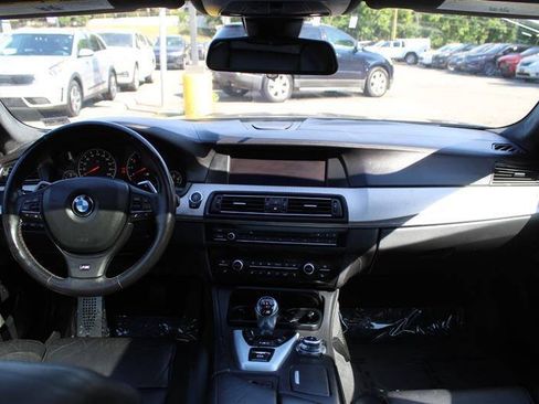Used 2013 BMW M5 RWD image 14