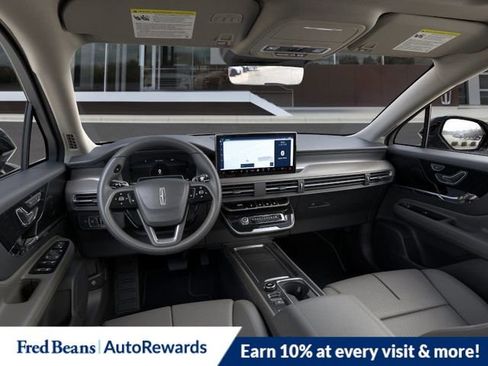 New 2026 Lincoln Corsair Premiere image 11