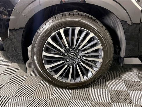 Used 2025 Nissan Armada Platinum Reserve AWD/4WD image 10