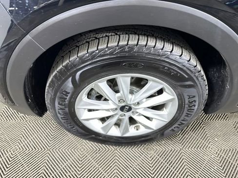 Used 2019 Kia Sorento LX image 10