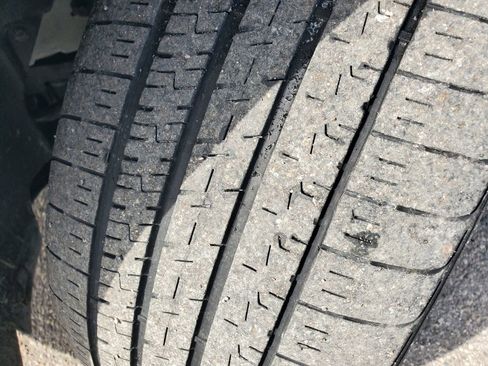 Used 2022 Genesis G70 3.3T w/ Sport Advanced Package image 38