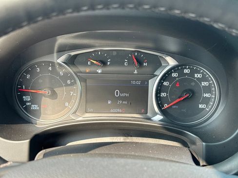 Used 2024 GMC Terrain SLT FWD image 41