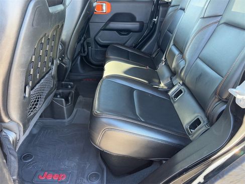 Used 2022 Jeep Gladiator Mojave w/ Trailer Tow Package image 13