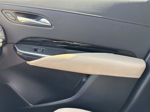 Used 2024 Cadillac XT4 Luxury image 22