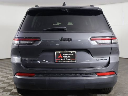 Used 2023 Jeep Grand Cherokee L Limited w/ Luxury Tech Group II image 16