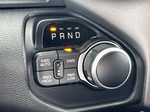 Used 2021 RAM 1500 Big Horn AWD/4WD image 16