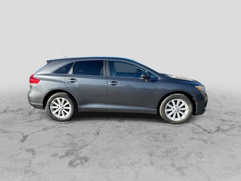 Used 2010 Toyota Venza AWD image 9