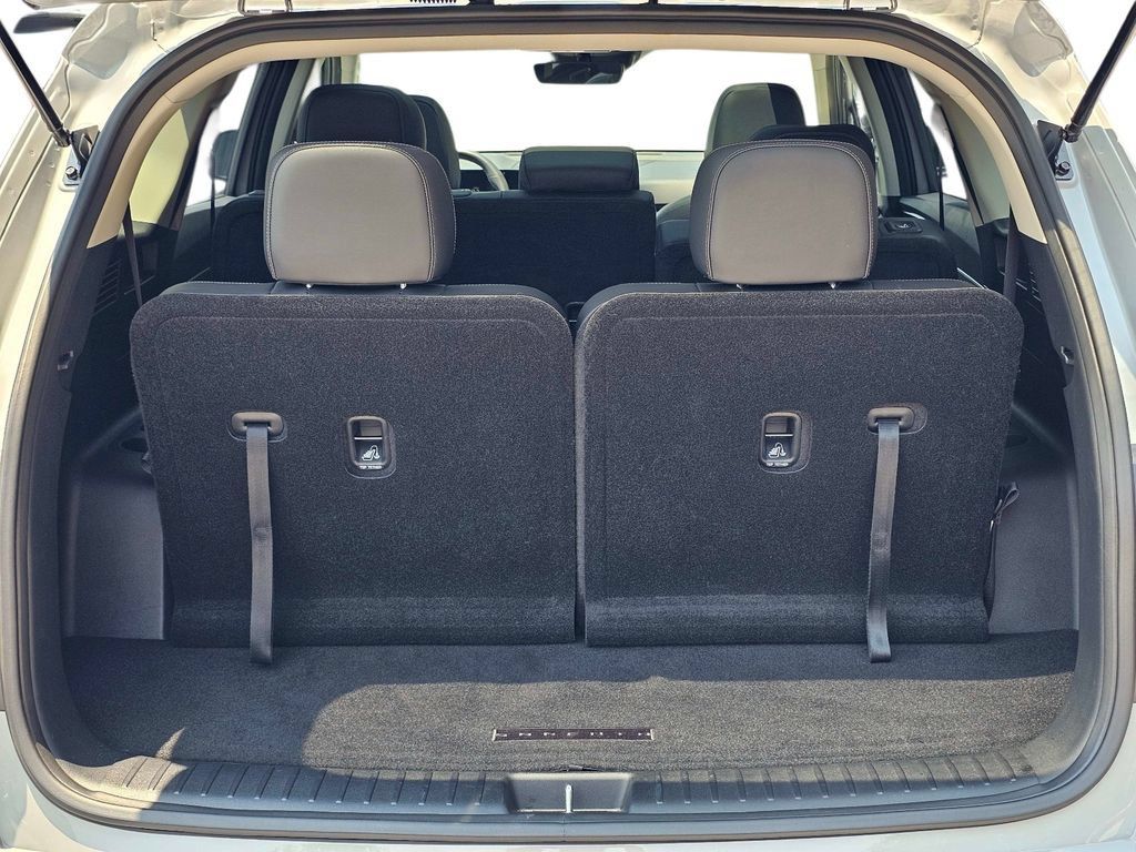 Certified 2026 Kia Sorento S w/ S Panoramic Sunroof Package FWD image 12