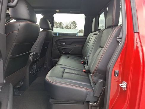 Used 2023 Nissan Titan PRO-4X w/ Pro-4x Convenience Package image 12