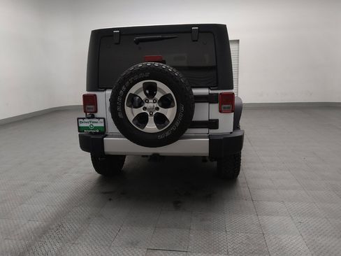 Used 2017 Jeep Wrangler Unlimited Sahara w/ Max Tow Package image 7