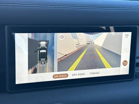 Used 2023 Land Rover Defender 110 X-Dynamic SE image 25