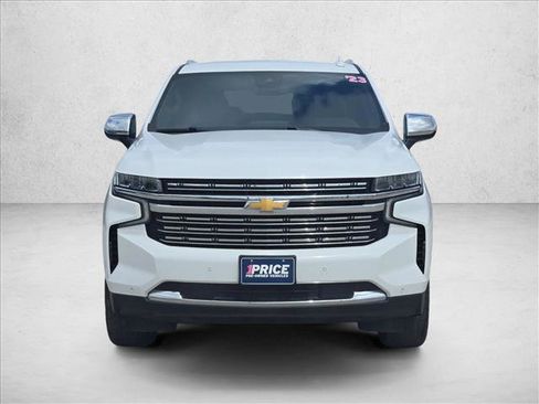 Used 2023 Chevrolet Suburban Premier image 2