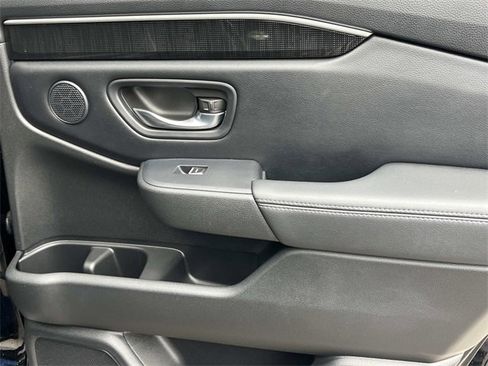 Used 2023 Honda Pilot Elite image 24