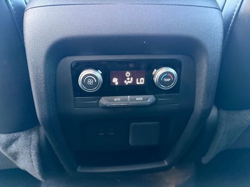 New 2026 GMC Acadia AT4 image 27