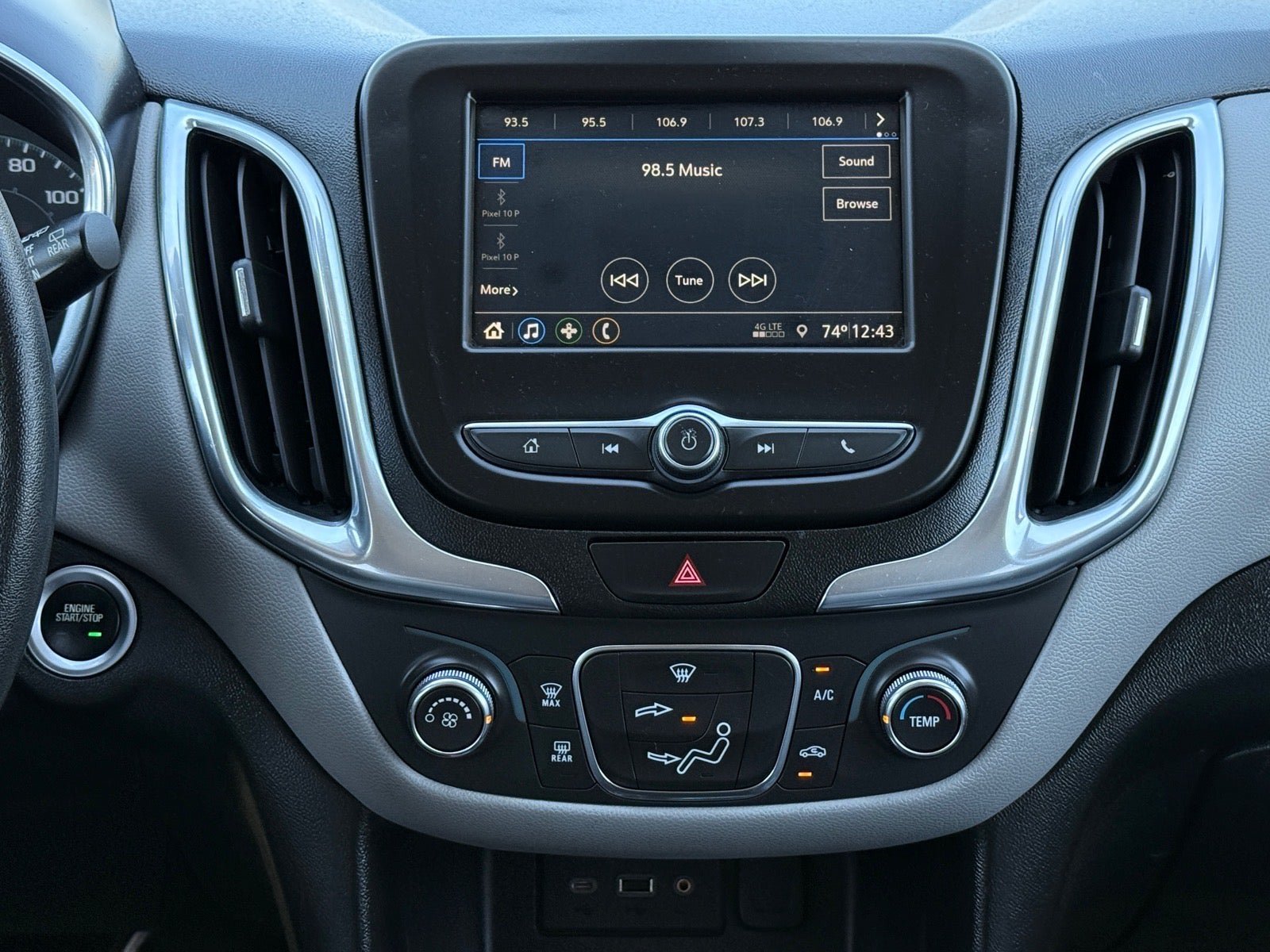 Used 2019 Chevrolet Equinox LS w/ LS Convenience Package FWD image 25