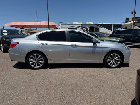 Used 2014 Honda Accord LX image 4