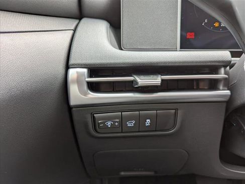 Used 2026 Hyundai Tucson SEL FWD image 18