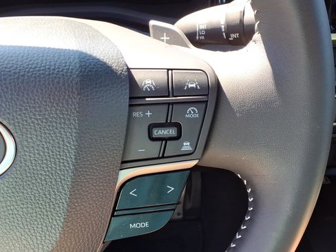 Certified 2025 Toyota Camry SE w/ Convenience Package image 23