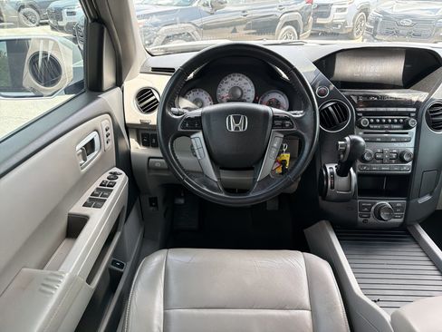Used 2014 Honda Pilot Touring image 11