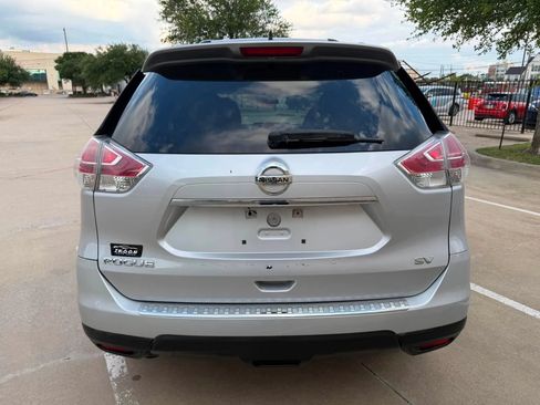 Used 2016 Nissan Rogue SV w/ SV Premium Package FWD image 7