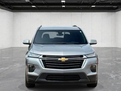 Used 2024 Chevrolet Traverse LT AWD/4WD image 2