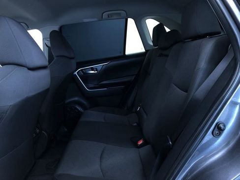 Used 2025 Toyota RAV4 XLE AWD/4WD image 21