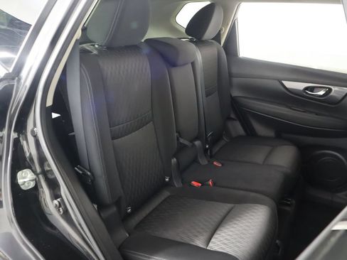Used 2018 Nissan Rogue SV AWD/4WD image 31