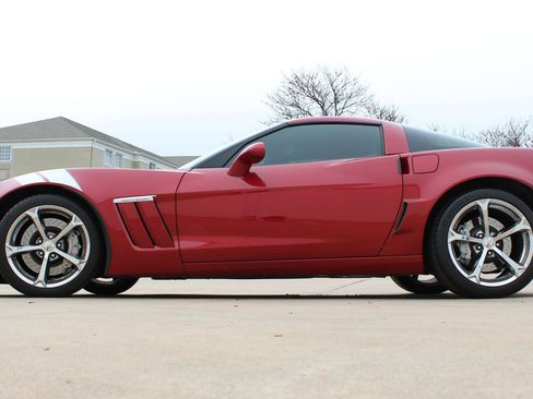 Used 2012 Chevrolet Corvette Grand Sport w/ 3LT Preferred Equipment Group image 10