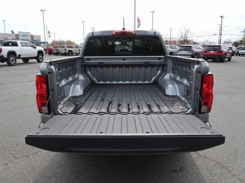 Certified 2025 Chevrolet Colorado W/T image 32