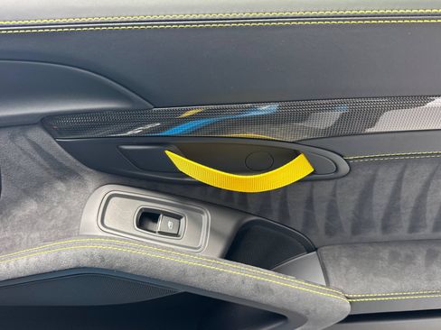 Certified 2018 Porsche 911 GT2 RS RWD image 18