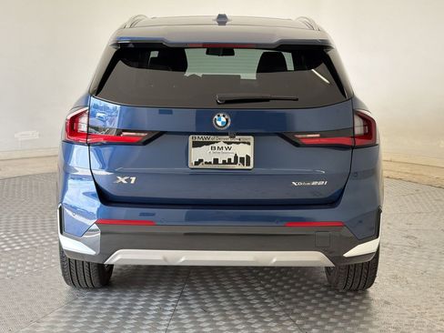 Used 2025 BMW X1 xDrive28i w/ Technology Package image 10