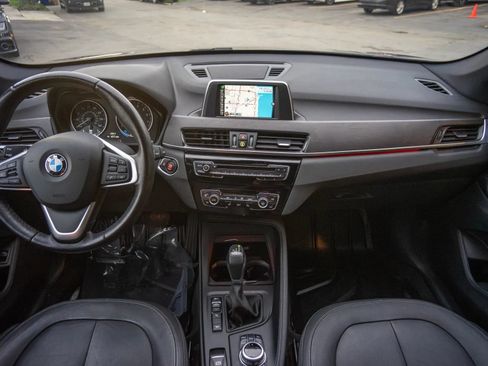 Used 2017 BMW X1 xDrive28i AWD/4WD image 4