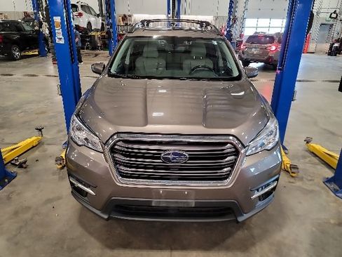 Used 2021 Subaru Ascent Limited w/ Technology Package AWD/4WD image 2