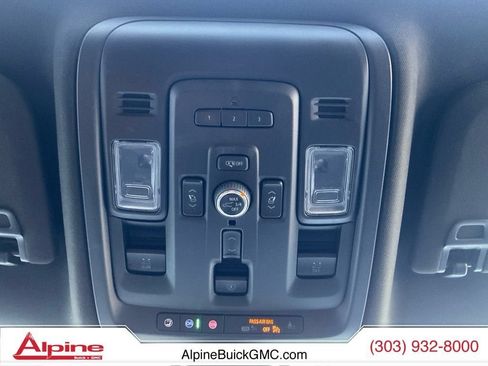 Used 2022 GMC Yukon Denali AWD/4WD image 19