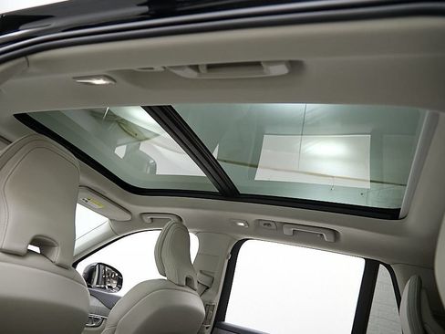 Certified 2023 Volvo XC90 B6 Plus w/ Protection Package AWD/4WD image 23