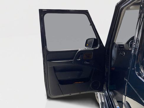 Used 2017 Mercedes-Benz G 550 image 21