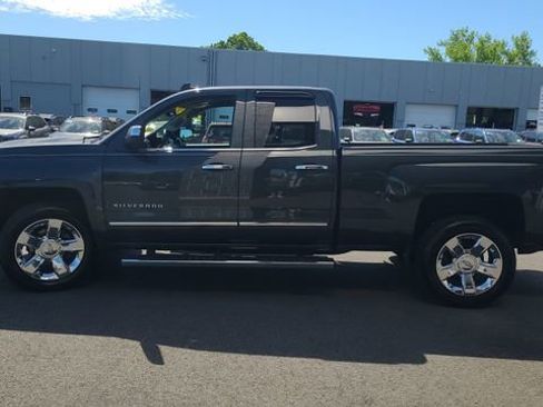 Used 2018 Chevrolet Silverado 1500 LTZ Z71 AWD/4WD image 4