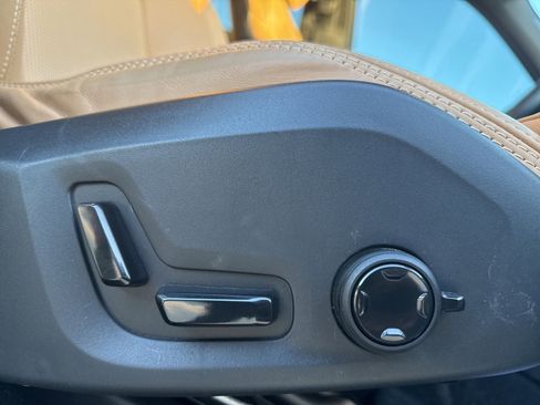 Certified 2023 Volvo XC90 B6 Ultimate image 12