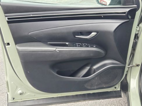 Used 2022 Hyundai Santa Cruz SEL Premium image 17