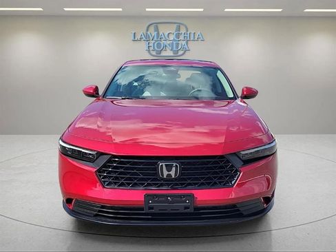 Used 2023 Honda Accord EX image 8