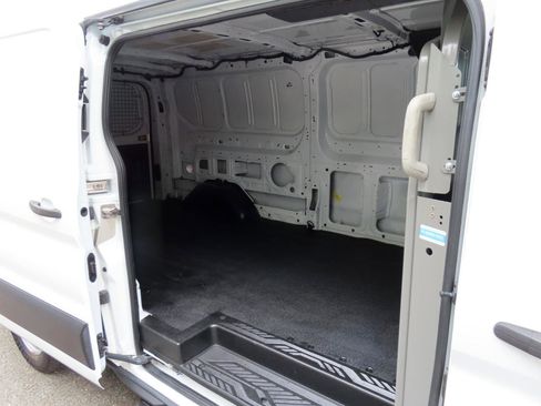 Used 2019 Ford Transit 250 148 Low Roof RWD image 17