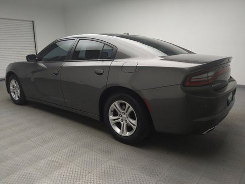 Used 2019 Dodge Charger SXT image 3