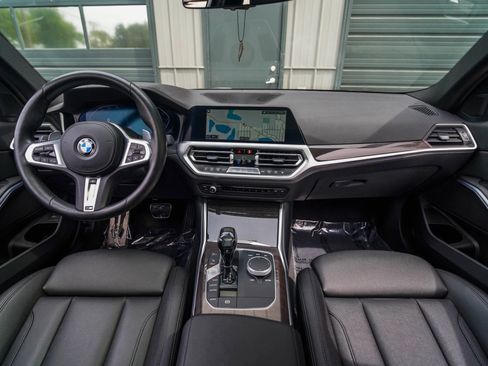 Used 2020 BMW 330i xDrive Sedan w/ M Sport Package AWD/4WD image 16