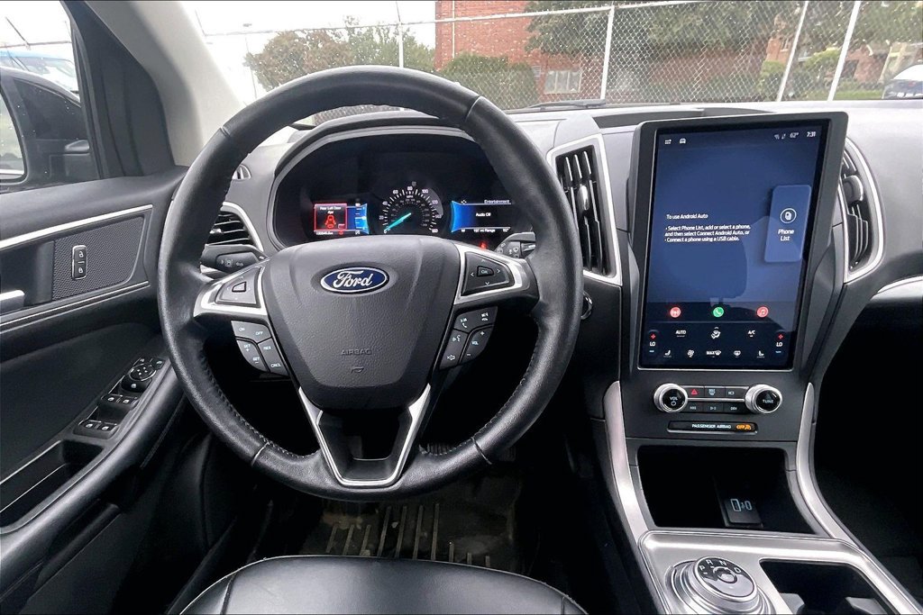Used 2022 Ford Edge SEL w/ Convenience Package AWD/4WD image 4