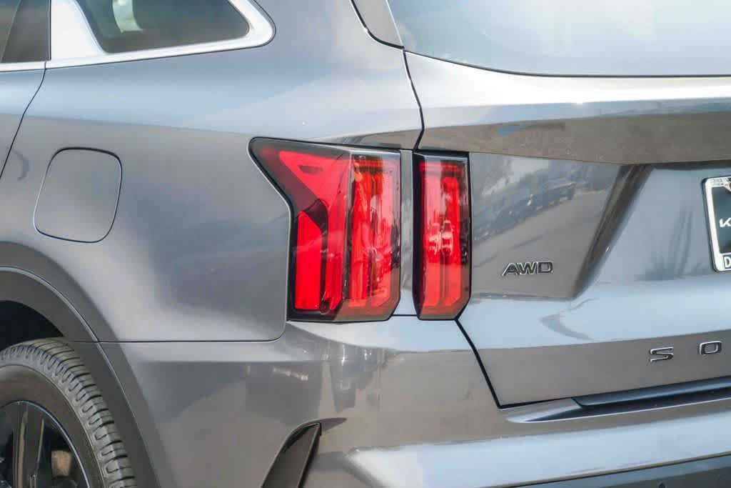 Certified 2022 Kia Sorento SX Prestige w/ Panoramic Sunroof Package AWD/4WD image 7