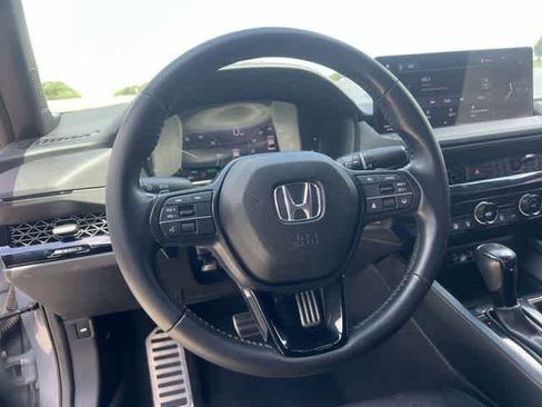 Used 2023 Honda Accord Sport image 17