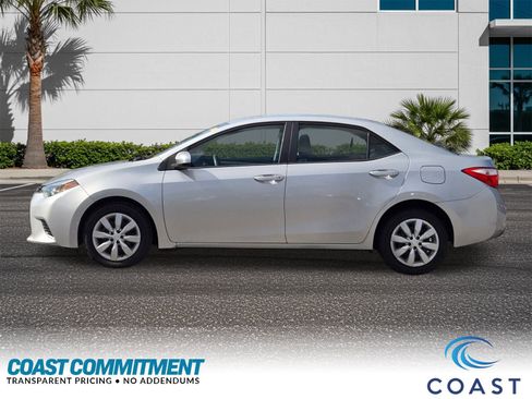 Used 2015 Toyota Corolla LE image 3
