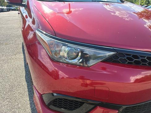Used 2017 Toyota Corolla iM FWD image 28